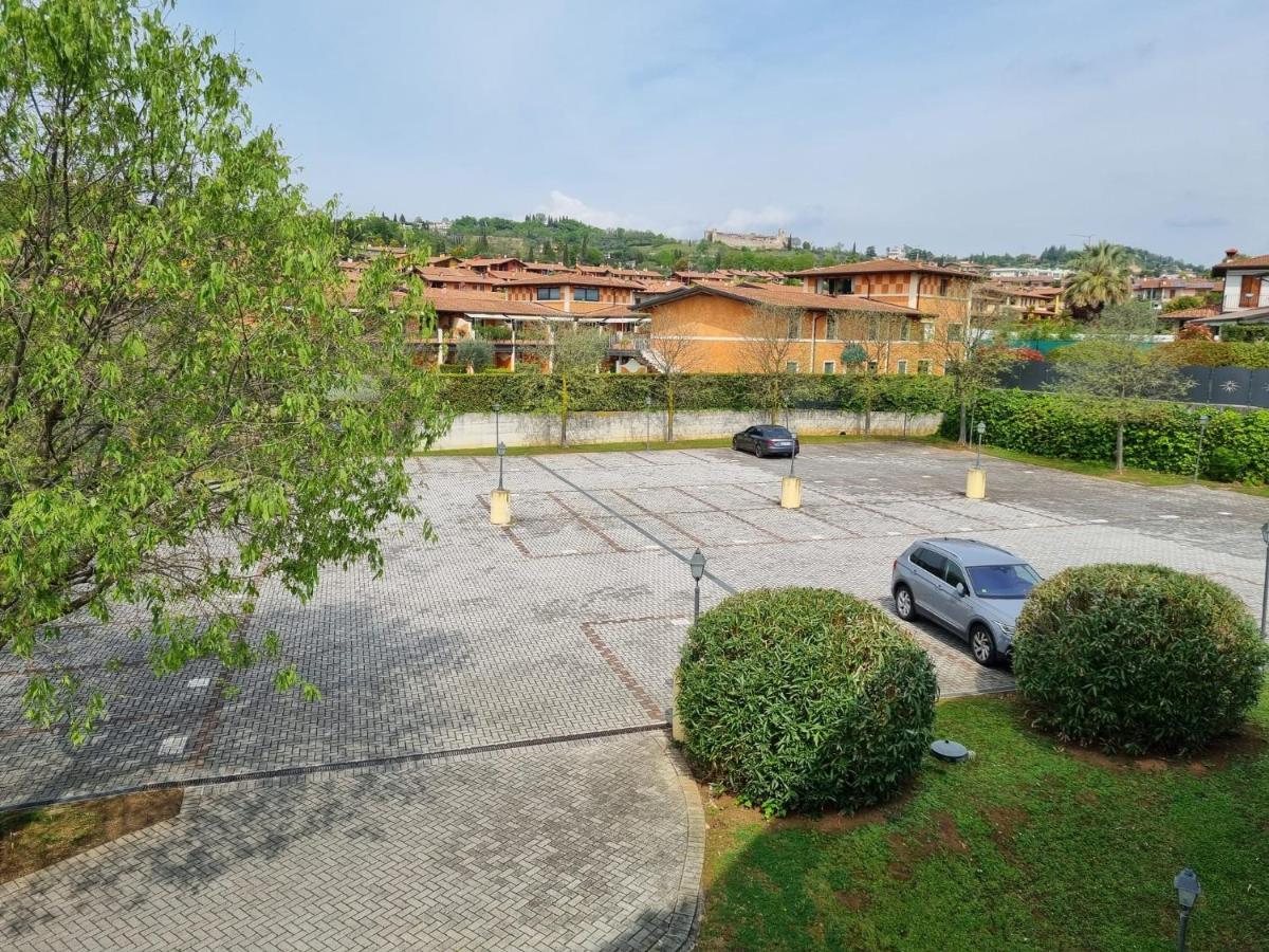 Le Terrazze Sul Lago Hotel & Residence Padenghe sul Garda Exterior photo